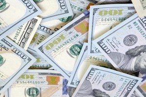 Tras el último aumento, el billete se vendió a 1.235.