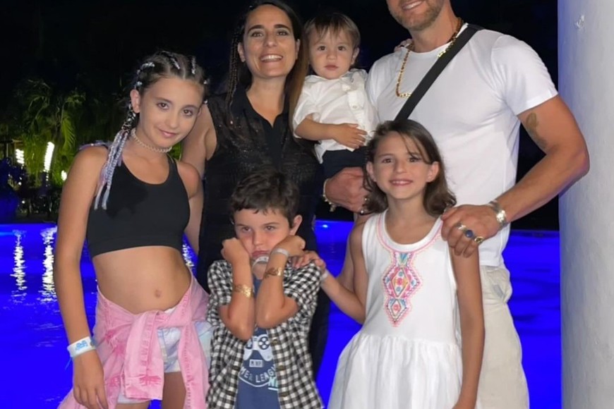 La mujer con quien formó una familia y tuvo cuatro hijos.