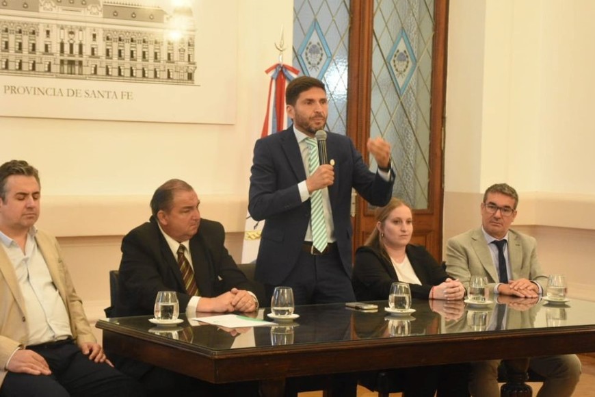 El gobernador explicó que su política será sentarse a una mesa para negociar con los números en la mano. Créditos: Guillermo Di Salvatore