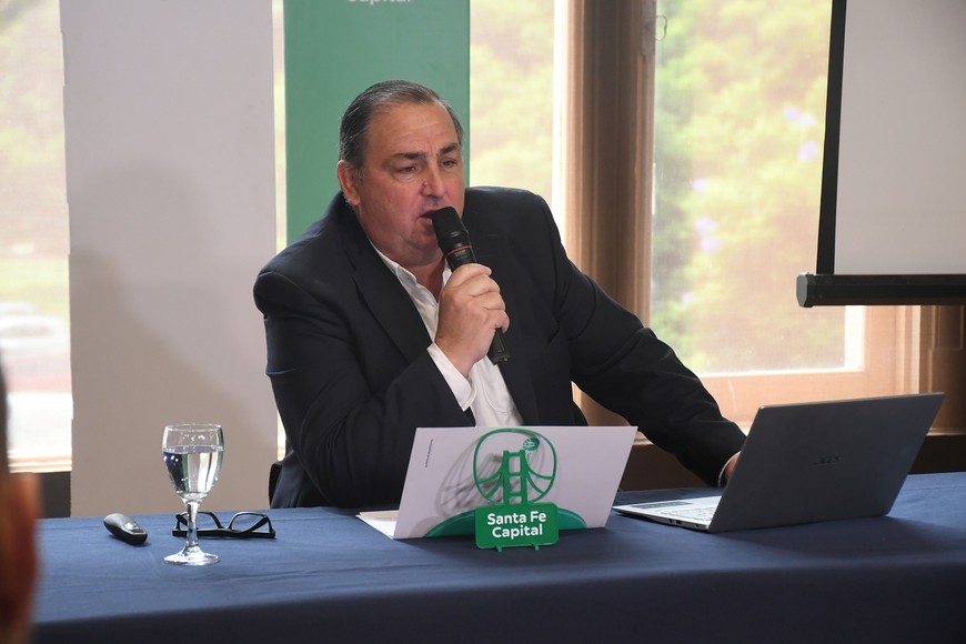 El doctor no para. Luego de sus reuniones en Casa Rosada con funcionarios nacionales, el intendente y sus equipos técnicos afinan el Presupuesto 2024.