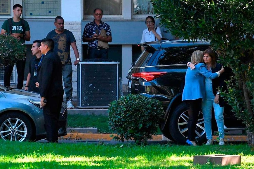 Bullrich acompañó a la familia de la niña, cuyo padre es parte de la custodia de la ministra.