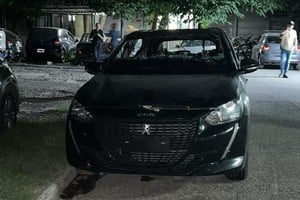 Peugeot 2008 negro, que se cree que empleaban al momento del hecho, fue hallado en la zona del barrio Ejército de los Andes, conocido como "Fuerte Apache", de Ciudadela.
