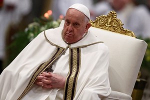 Pope Francis attends the Vespers prayer service to celebrate the conversion of Saint Paul, at St Paul's Basilica in Rome, Italy, January 25, 2024. REUTERS/Guglielmo Mangiapane
