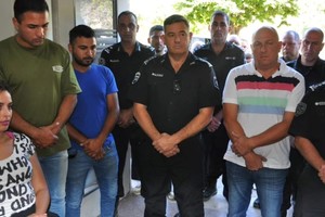 Se realizó un minuto de silencio, en memoria de la bombera homenajeada.