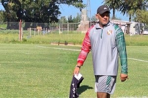 Sebastián Cejas, nuevo DT del equipo de Las Parejas.