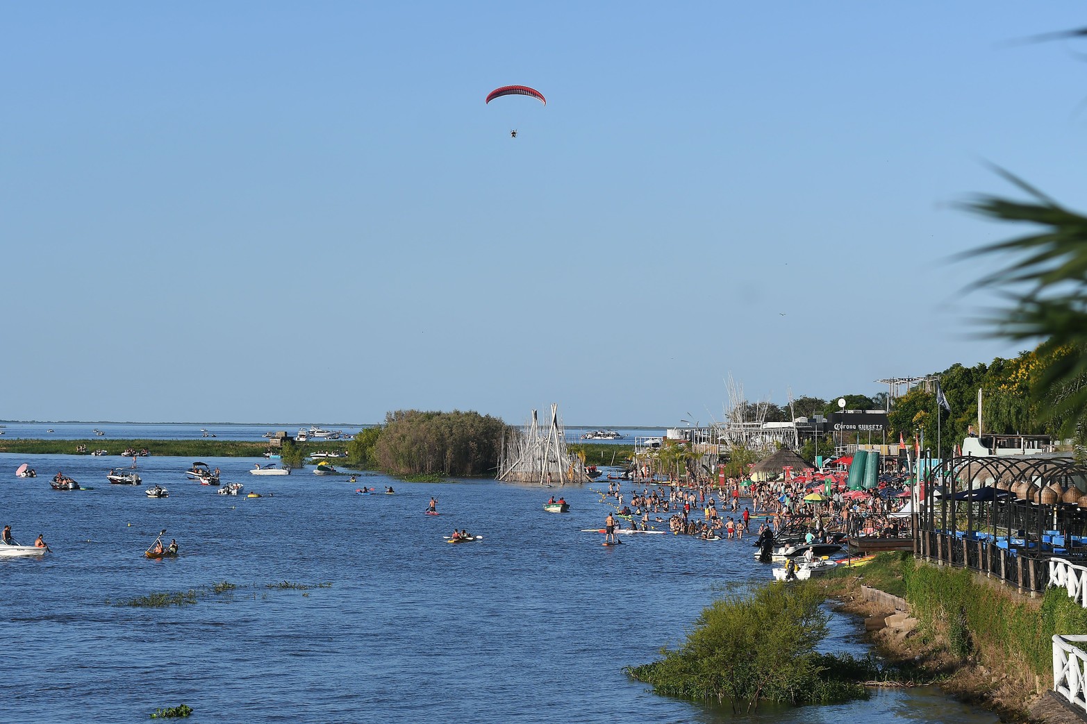 La semana de la laguna Setúbal volvió a recibir a miles de santafesinos en sus costas.