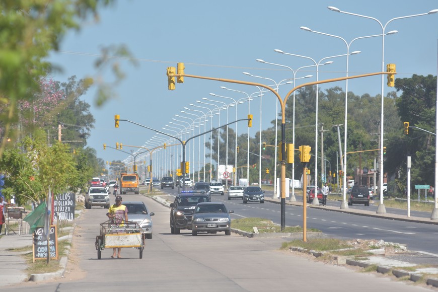 El actual corredor vial , desde la Ruta 168 hasta la ciudad de Rincón. Foto: Mauricio Garín