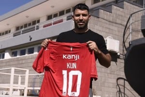 El Kun es amigo de uno de los jugadores del equipo uruguayo. 