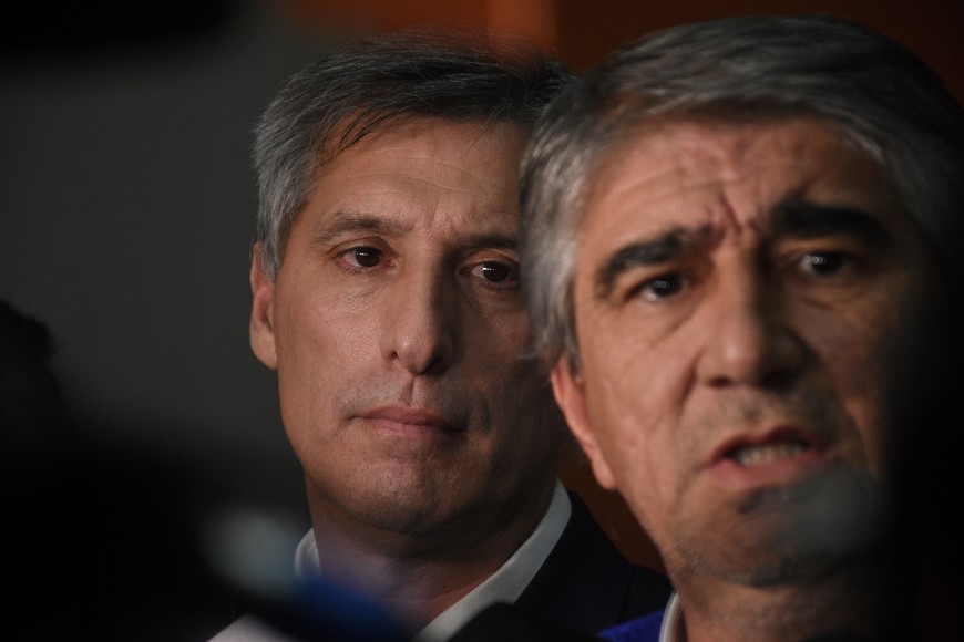 Bastía recordó que el sector público no es el único objeto de administración pública. Olivares señaló las dificultades del "proceso recesivo que atravesamos". Crédito: Pablo Aguirre