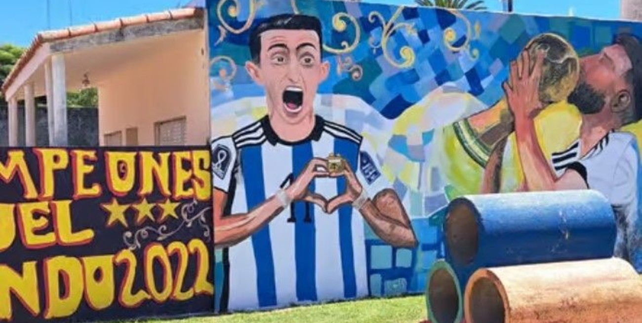 Villa Cañás homenajeó a los Campeones del Mundo con un gran mural