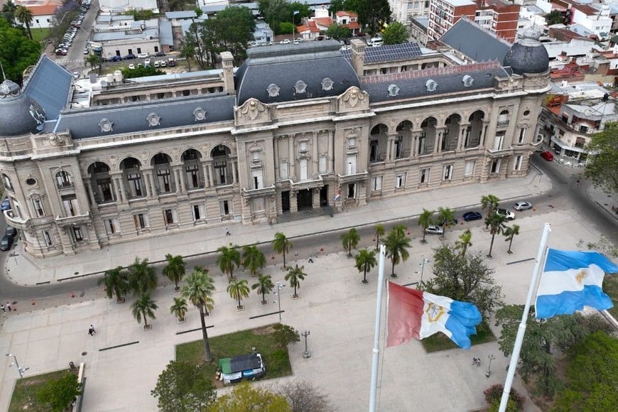 La Casa Gris tuvo en el primer semestre de 2023, de coparticipación federal, el 60,4% de sus ingresos totales. Créditos: Fernando Nicola