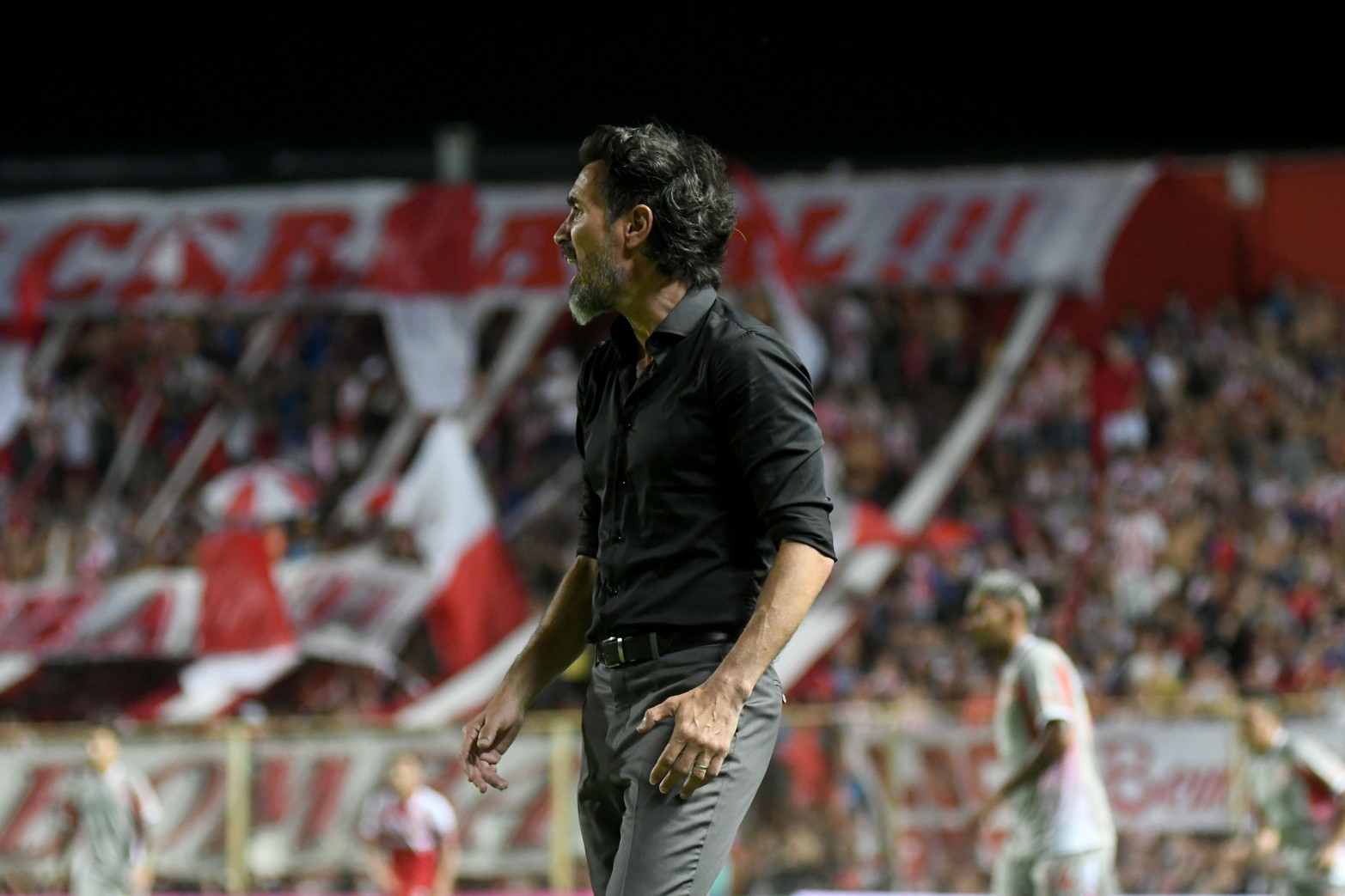 El equipo de Eduardo Domínguez lleva dos jguados y dos ganados. El ex DT de Colón volvió a Santa Fe. 