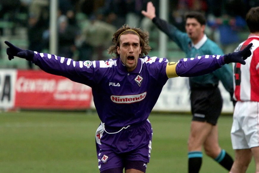 Conquistó Florencia. Así como Maradona fue el hijo adoptivo de Nápoles, el Bati lo fue en la Fiorentina a fuerza de goles, como siempre.