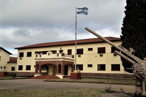 Se detuvo el proceso de quita de las instalaciones del ex edificio de la Escuela Hogar de Santa Rosa.