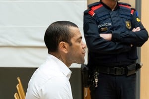 Dani Alves en la primera jornada de juicio en Barcelona. Crédito: Reuters