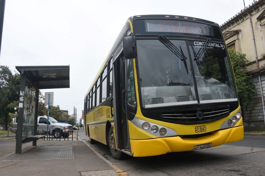 La semana pasada hubo paro de colectivos en Santa Fe. En la capital provincial la medida de fuerza fue de dos días y medio. Foto: Luis Cetraro