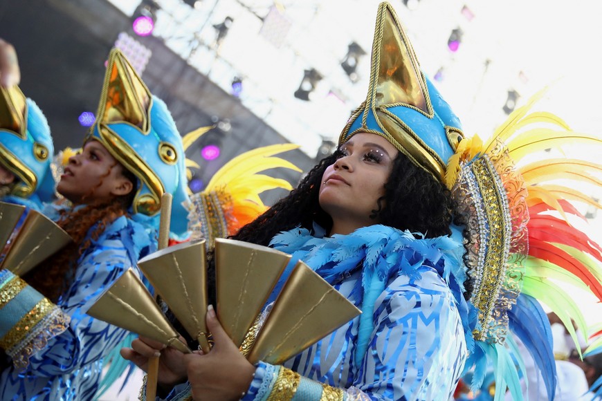 Revellers from Rosas de Ouro school perform during the first night of the Carnival parade at Anhembi Sambadrome in Sao Paulo, Brazil February 10, 2024. REUTERS/Carla Carniel