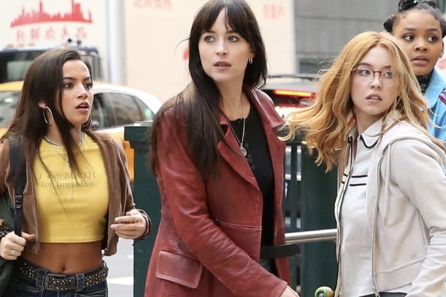 Parte del elenco de la película.