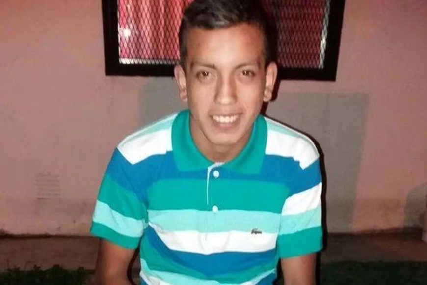 Ezequiel Francisco Curaba, el joven de 21 años que murió el martes en Rosario tras sufrir graves quemaduras al intentar robar cables subterráneos de alta tensión.