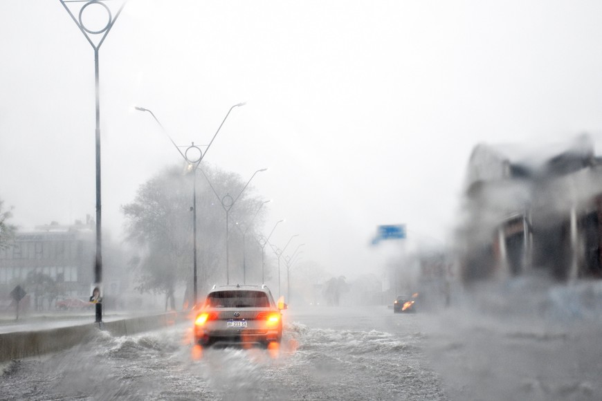 La humedad tropical ganó terreno en el centro y norte de Argentina, y las precipitaciones comenzaron a recuperarse. Créditos: Flavio Raina