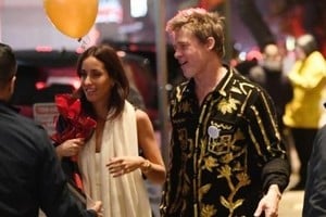 Enamorados...la diseñadora conquistó el corazón del galán de Hollywood.