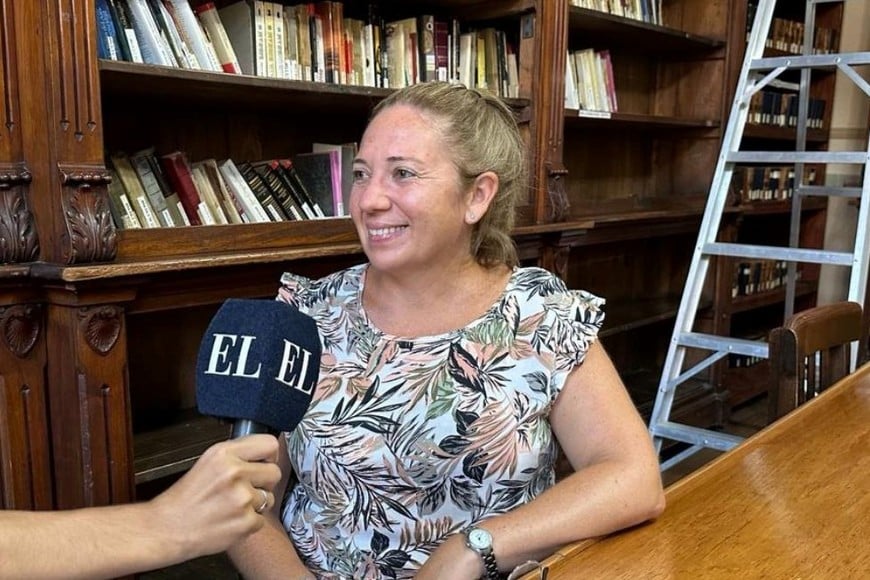 Anabel Tomatis, vicedirectora de la Biblioteca Pedagógica y Popular Domingo Faustino Sarmiento.