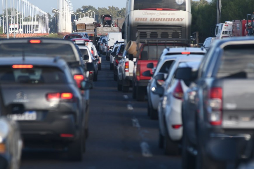 Fuerte accidente sobre la autopista Rosario - Santa Fe. Crédito: Mauricio Garín