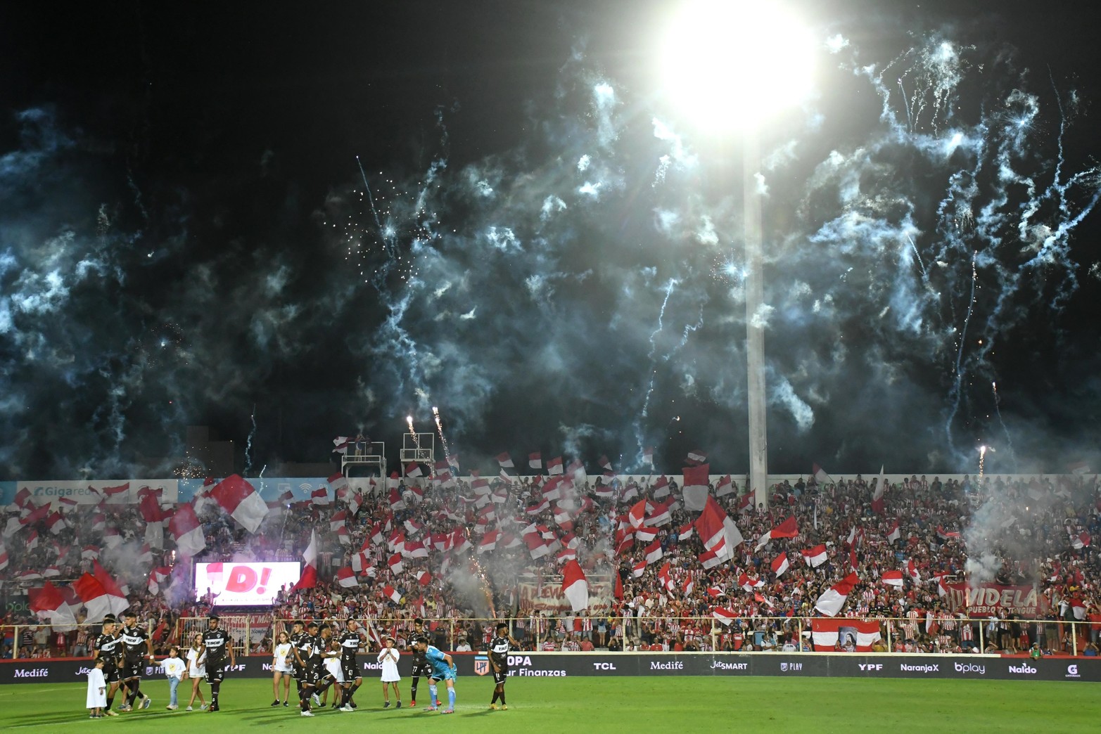 Así recibió la hinchada de Unión al equipo. 