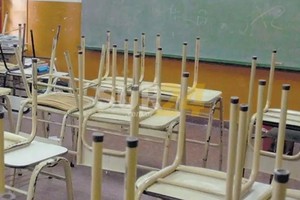 Crece la posibilidad de no empezar las clases en la provincia este lunes 26.