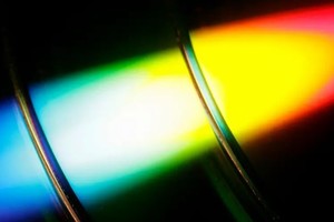 Se estima que los nuevos discos ópticos permitirán grabar en varias capas y tendrán una vida útil de hasta un siglo.