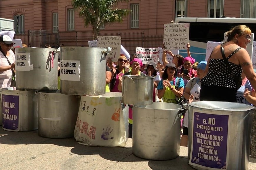 ollas protesta comedores asistencia alimentaria