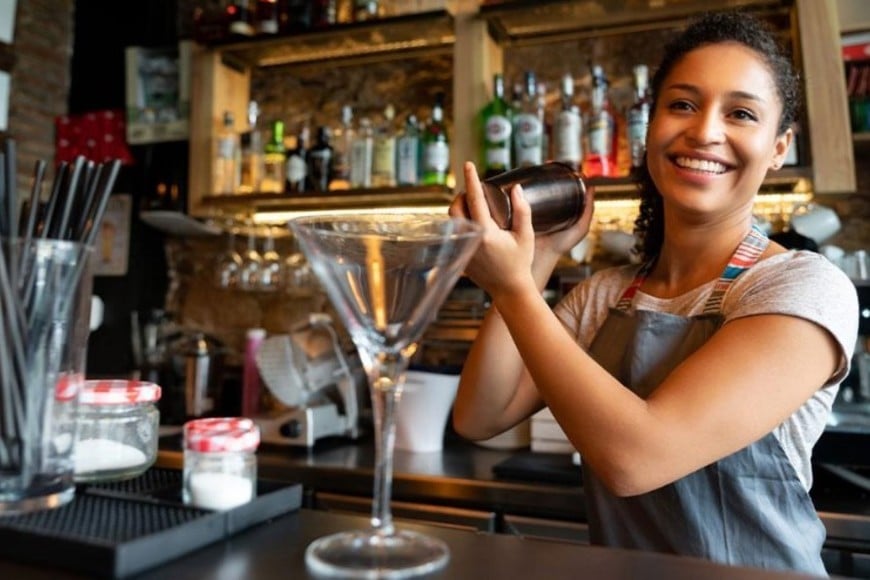 El término bartender es unisex.