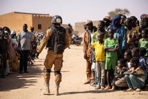 La comunidad católica del pueblo de Essakane estaba reunida para la oración dominical