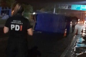 El accidente ocurrió en la noche del sábado en la Ruta 1. 