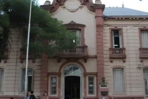 El IES N° 7 ofrece una variada oferta de nueve profesorados y dos tecnicaturas.