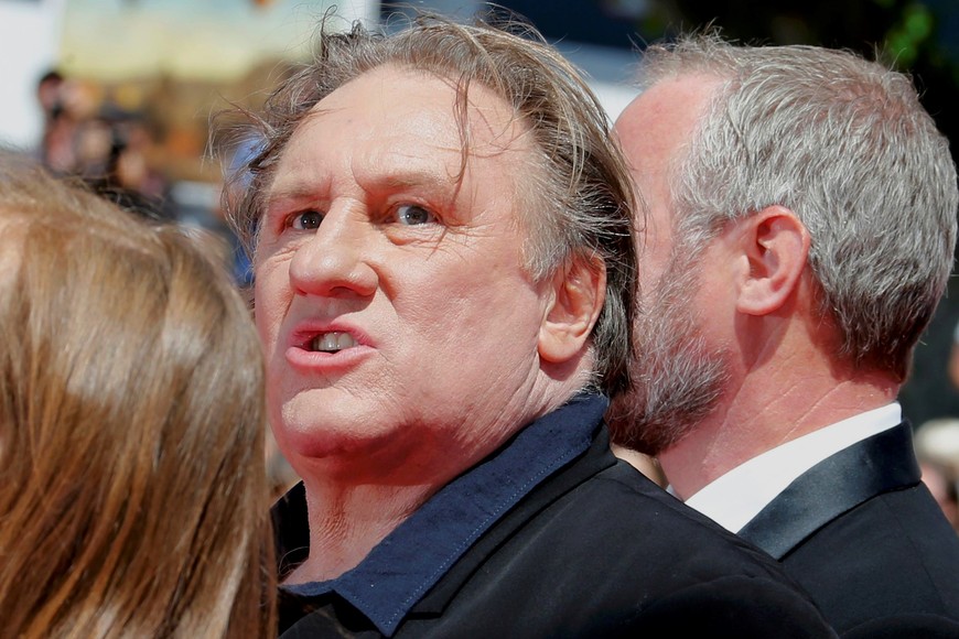 Cast member Gerard Depardieu poses on the red carpet as he arrives for the screening of the film "Valley of Love" in competition at the 68th Cannes Film Festival in Cannes, southern France, May 22, 2015.       REUTERS/Regis Duvignau cannes francia Gerard Depardieu 68 edicion  festival de cine de Cannes actor  elenco Valley of love alfombra roja