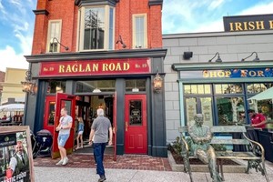 La profesional no podía consumir frutos secos ni productos lácteos y sufrió una fuerte reacción alérgica en un restaurante.