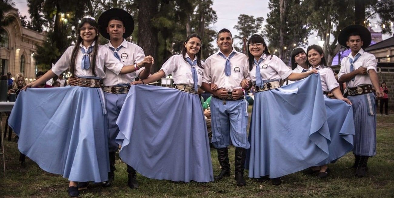 Más de 35 mil personas disfrutaron del Festival "De la Patria Mía" en ...
