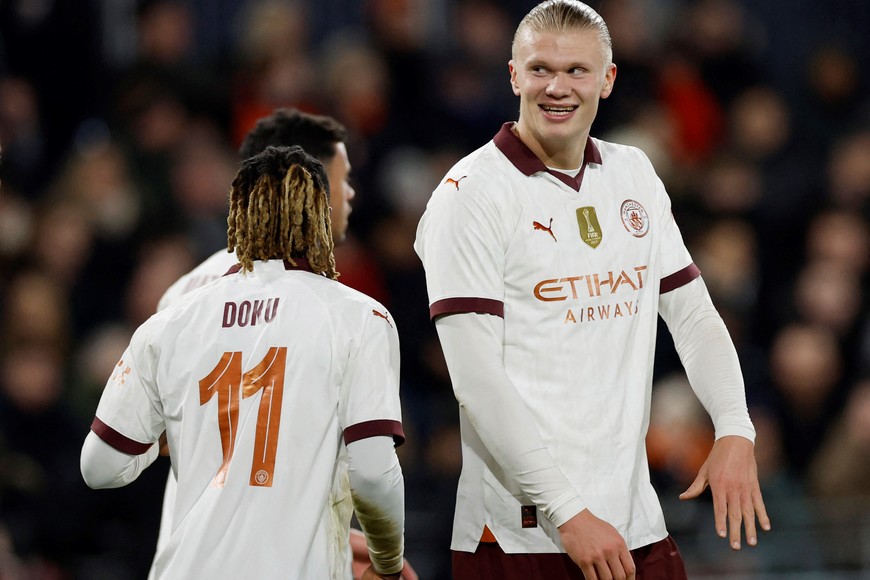 Soccer Football - FA Cup - Fifth Round - Luton Town v Manchester City - Kenilworth Road, Luton, Britain - February 27, 2024
Manchester City's Erling Braut Haaland celebrates scoring their fifth goal Action Images via Reuters/Peter Cziborra