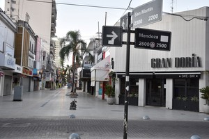 Los hechos se registraron en inmediaciones de donde la Peatonal San Martín se cruza con calle Mendoza. Imagen ilustrativa. Crédito: Manuel Fabatía/Archivo