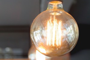 El gobierno nacional expuso este jueves 29 de febrero que a partir de abril solo se subsidiarán situaciones de “extrema vulnerabilidad en los hogares” para sus consumos de energía eléctrica y gas.