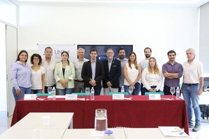 "El Gobierno local quiere seguir concientizando sobre el cambio climático, sumando compromisos e impulsando el desarrollo y la aplicación de políticas para reducir la emisión de gases de efecto invernadero".