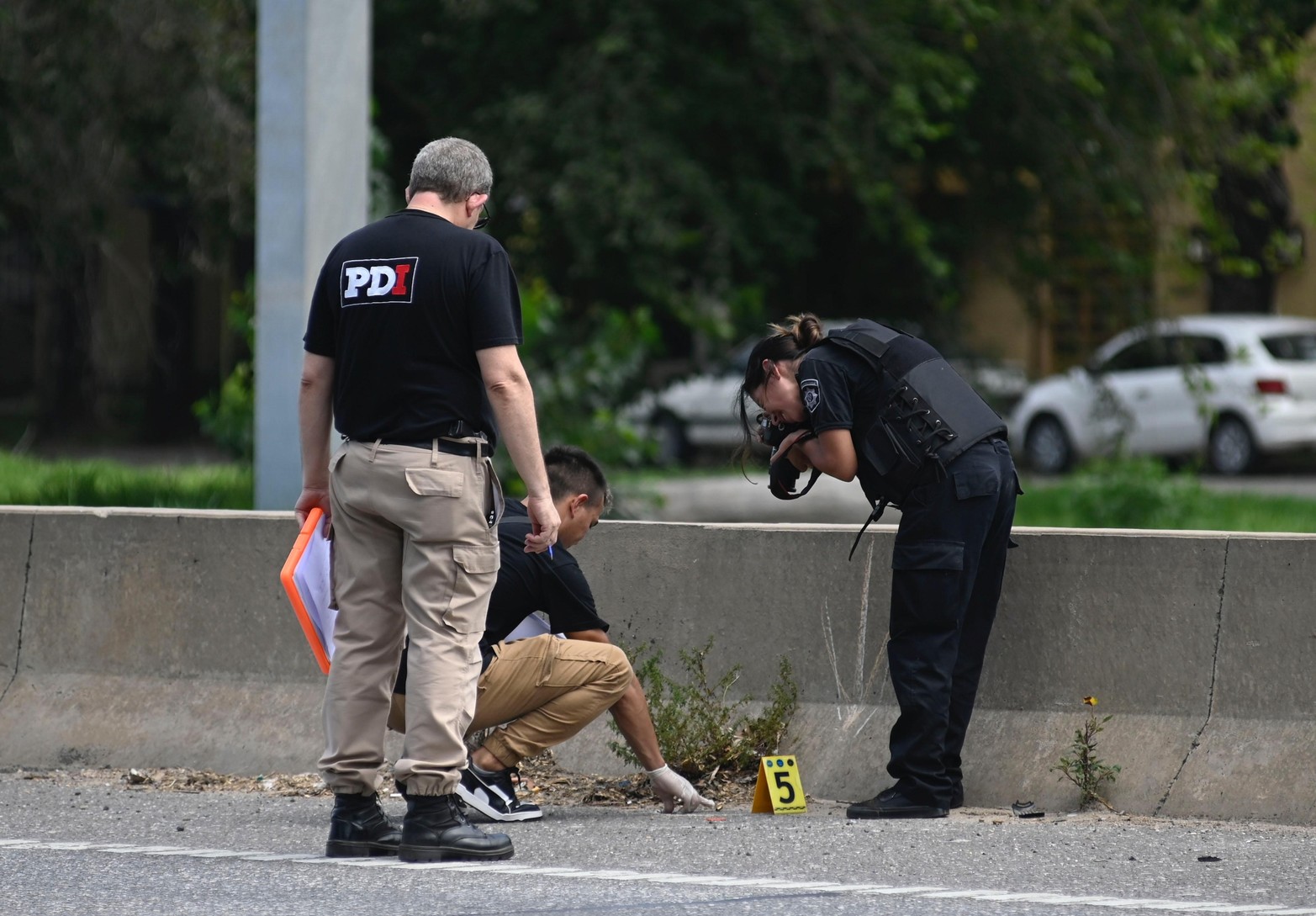 Dos colectivos de la empresa Laguna Paiva fueron baleados cuando circulaban por el acceso a la ciudad de Rosario.