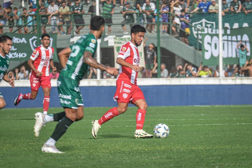 Unión y un flojo primer tiempo. Crédito: Lucas Alcaraz