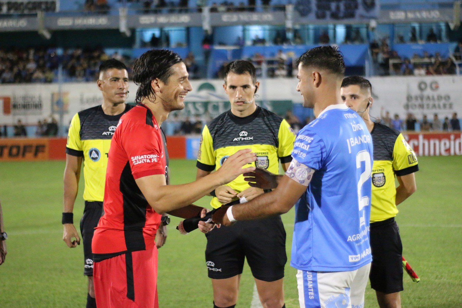 Colón venció 2 a 1 a Estudiantes de Río Cuarto.