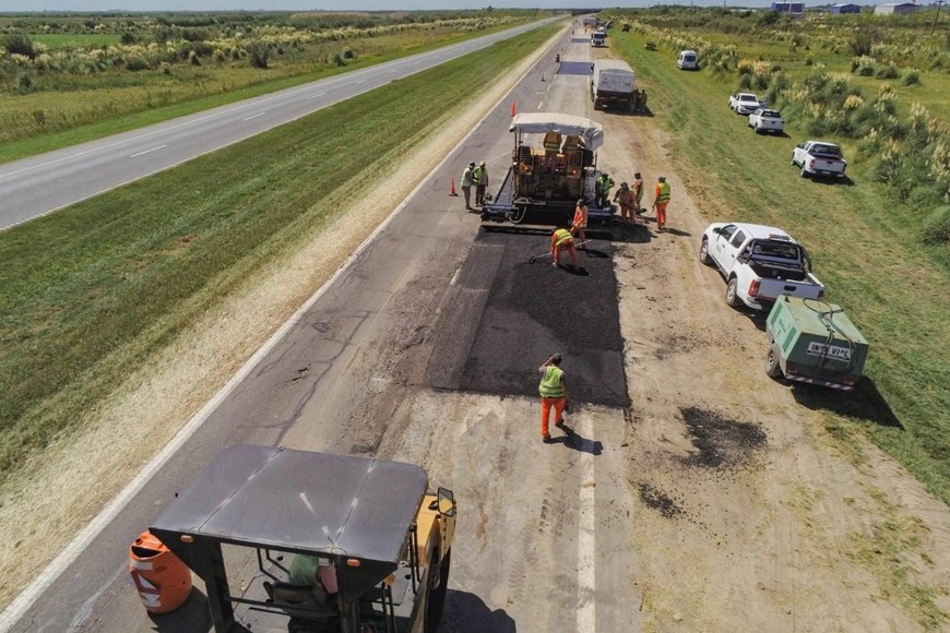 Los planes de bacheo en la autopista vienen a subsanar una situación "cada vez peor", producto de que "en cuatro años no se hizo ninguna inversión de mantenimiento". Crédito: Archivo El Litoral