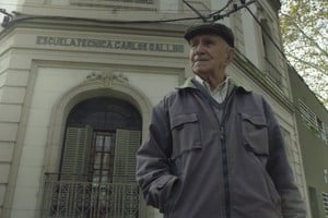 El documental de setenta minutos se centra en la figura de Amando Otero, quien es el último maquinista de trenes a vapor vivo en el país.  Foto: Gentileza producción