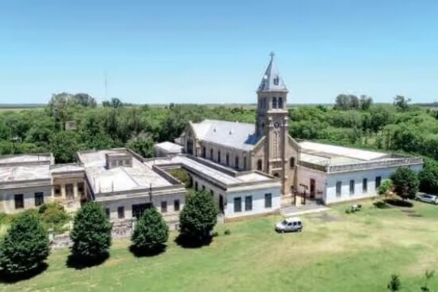 La Iglesia “Cristo Rey”, recibe gran cantidad de visitantes que aprecian su estilo arquitectónico.