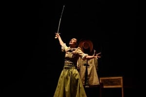 El premiado unipersonal sobre las mujeres que habitan a Juana Azurduy “Territorio coraje” vuelve a escena en el Mes de la Mujer. Foto: Gentileza producción