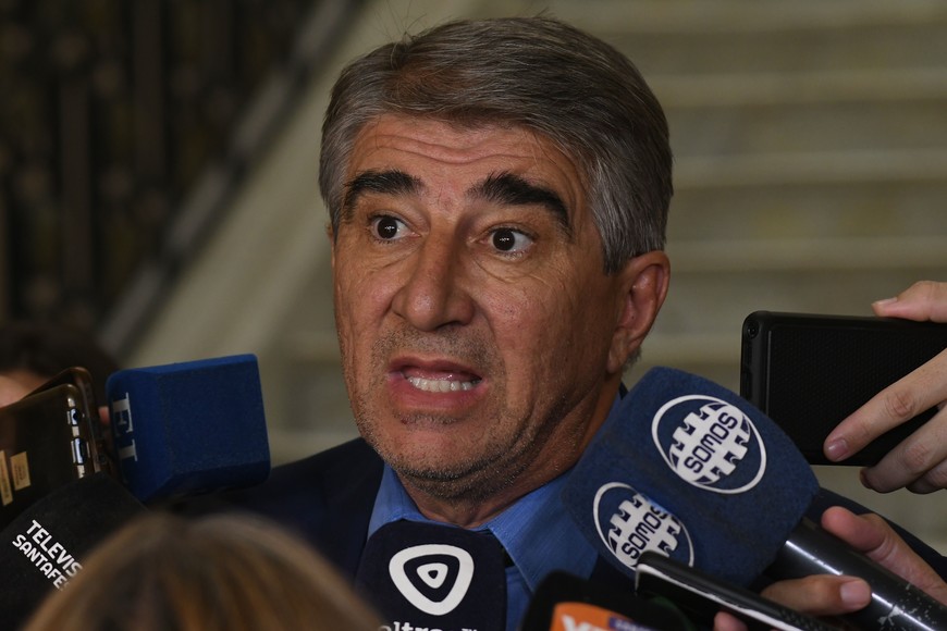 “Es un paro que no es legal porque estas personas no son empleados de la provincia", dijo el ministro de Gobierno, Fabián Bastia. Foto: Mauricio Garín